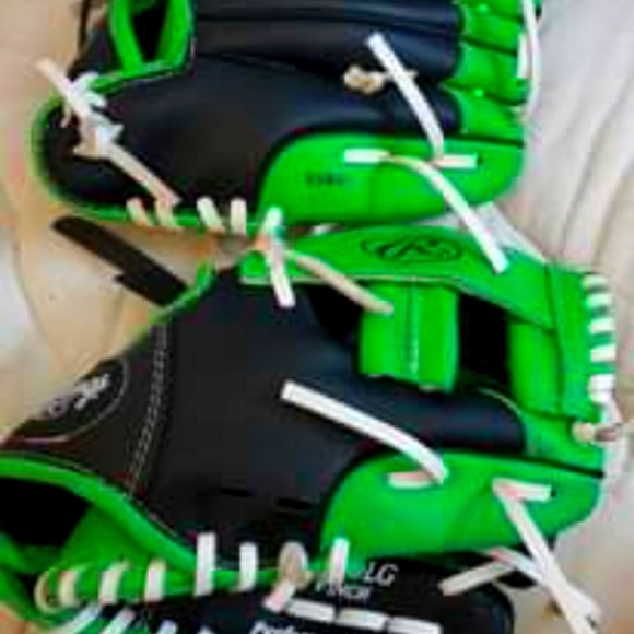 Rawlings Youth Player Basket Web 9" PL90LG Gloves - Picture 1 of 4